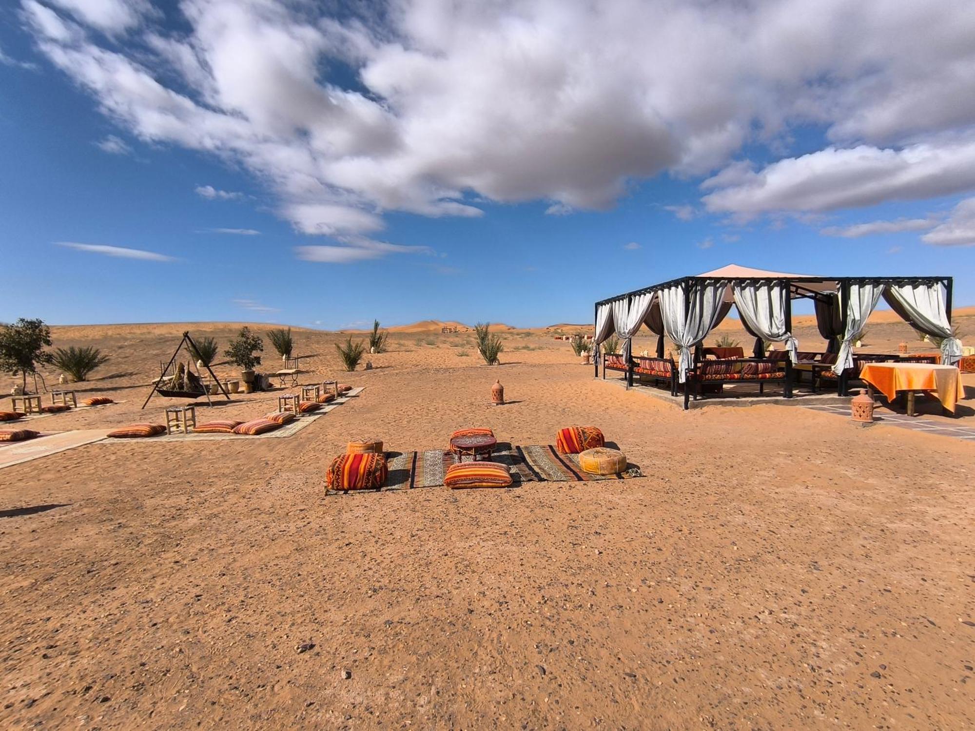 Luxury Bega Camp Hotel Merzouga Exterior foto